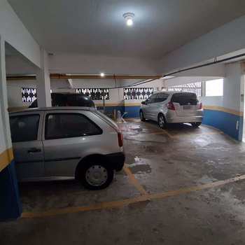Apartamento em Praia Grande, bairro Guilhermina