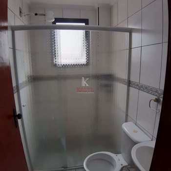Apartamento em Praia Grande, bairro Guilhermina
