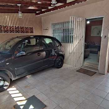 Sobrado em Praia Grande, bairro Nova Mirim