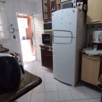 Sobrado em Praia Grande, bairro Nova Mirim