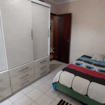 Sobrado em Praia Grande, bairro Nova Mirim