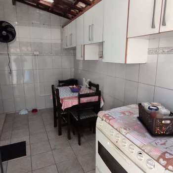 Sobrado em Praia Grande, bairro Nova Mirim