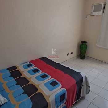 Sobrado em Praia Grande, bairro Nova Mirim