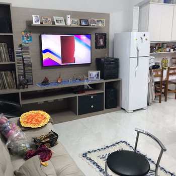 Casa em Praia Grande, bairro Guilhermina