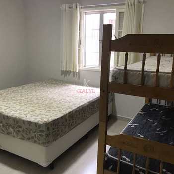 Casa em Praia Grande, bairro Guilhermina