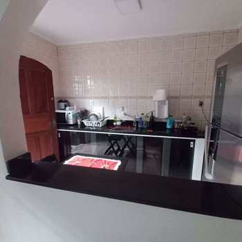 Sobrado em Praia Grande, bairro Aviação