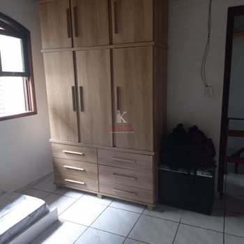 Sobrado em Praia Grande, bairro Aviação