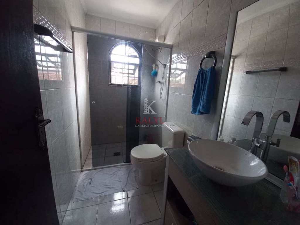 Sobrado em Praia Grande, no bairro Aviação