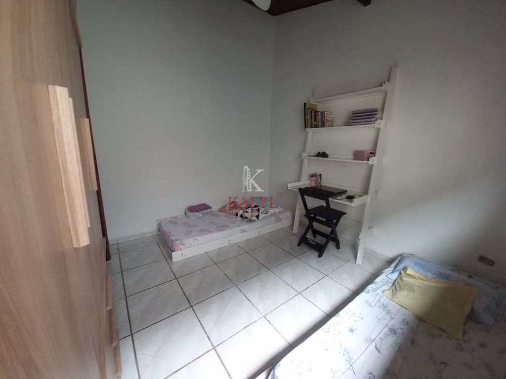 Sobrado em Praia Grande, no bairro Aviação