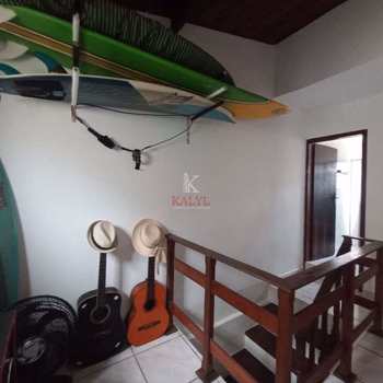 Sobrado em Praia Grande, bairro Aviação