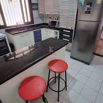 Sobrado em Praia Grande, bairro Ocian
