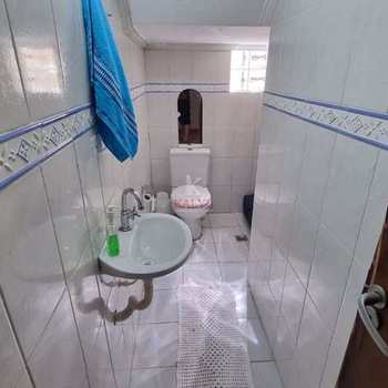 Sobrado em Praia Grande, bairro Ocian