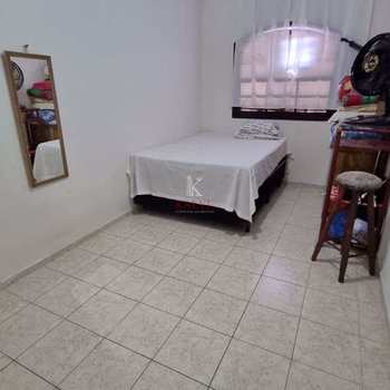 Sobrado em Praia Grande, bairro Ocian