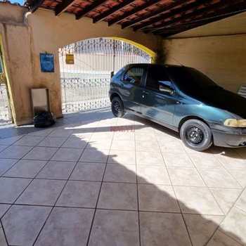 Sobrado em Praia Grande, bairro Ocian
