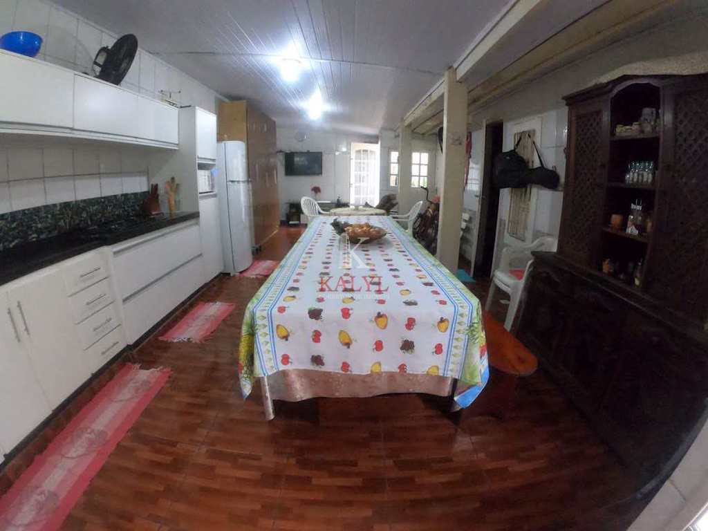 Casa em Praia Grande, no bairro Ocian