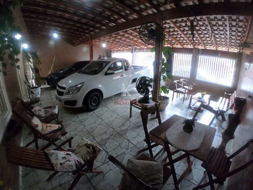 Casa em Praia Grande, no bairro Ocian