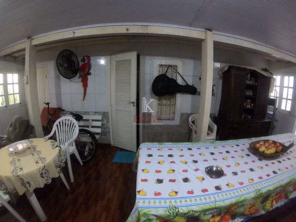 Casa em Praia Grande, no bairro Ocian