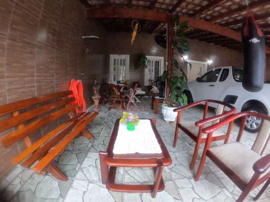 Casa em Praia Grande, no bairro Ocian