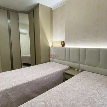 Apartamento em Praia Grande, bairro Guilhermina