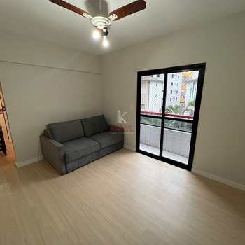 Apartamento em Praia Grande, bairro Guilhermina