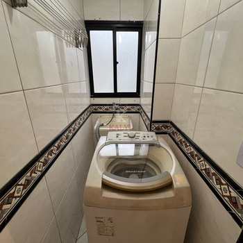 Apartamento em Praia Grande, bairro Guilhermina