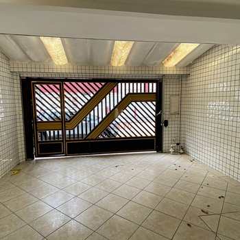 Casa em Praia Grande, bairro Guilhermina