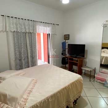 Casa em Praia Grande, bairro Guilhermina