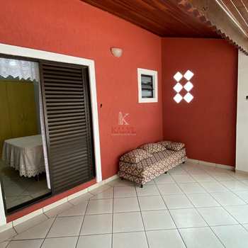 Casa em Praia Grande, bairro Guilhermina