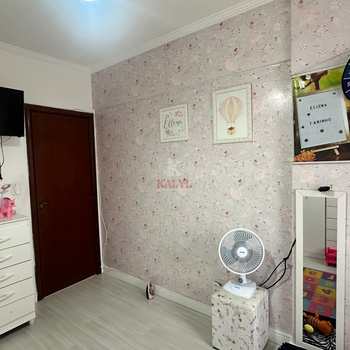 Apartamento em Praia Grande, bairro Guilhermina
