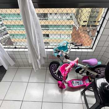 Apartamento em Praia Grande, bairro Guilhermina