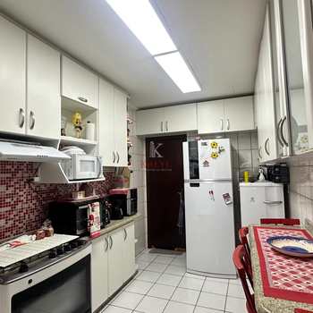Apartamento em Praia Grande, bairro Guilhermina