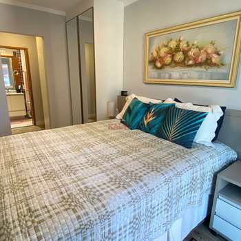 Apartamento em Praia Grande, bairro Guilhermina