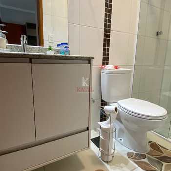 Apartamento em Praia Grande, bairro Guilhermina