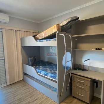 Apartamento em Praia Grande, bairro Guilhermina