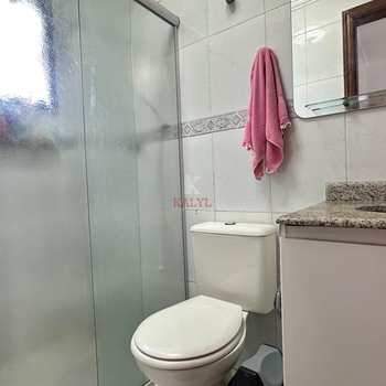 Apartamento em Praia Grande, bairro Guilhermina