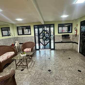 Apartamento em Praia Grande, bairro Guilhermina