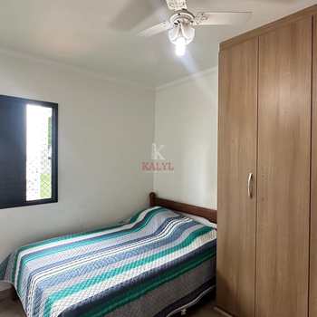 Apartamento em Praia Grande, bairro Guilhermina