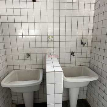 Apartamento em Praia Grande, bairro Guilhermina