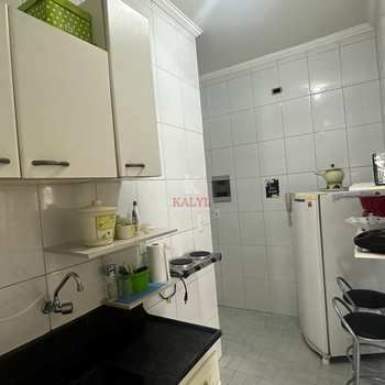 Kitnet em Praia Grande, bairro Guilhermina