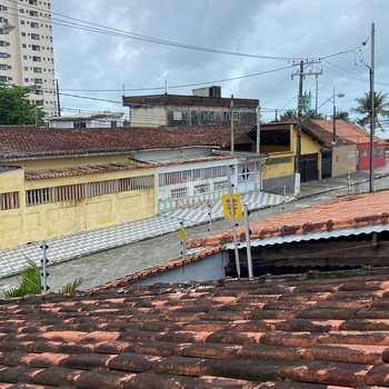 Sobrado em Praia Grande, bairro Maracanã