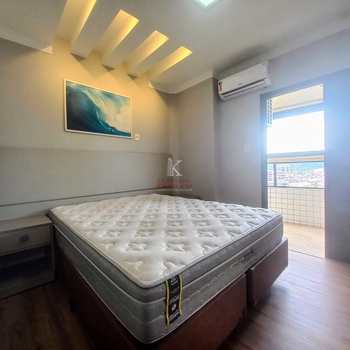Apartamento em Praia Grande, bairro Guilhermina