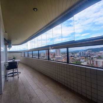 Apartamento em Praia Grande, bairro Guilhermina