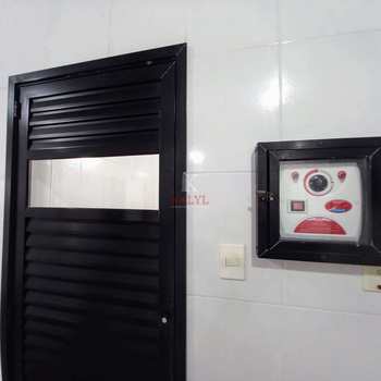 Apartamento em Praia Grande, bairro Guilhermina