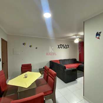 Apartamento em Praia Grande, bairro Guilhermina