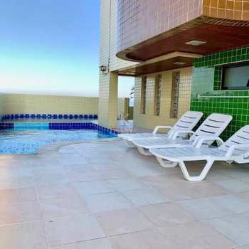 Apartamento em Praia Grande, bairro Guilhermina