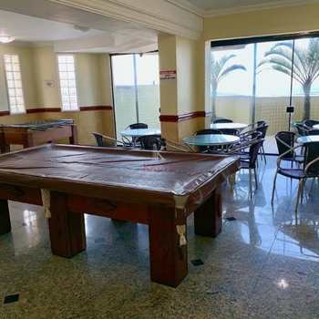 Apartamento em Praia Grande, bairro Guilhermina