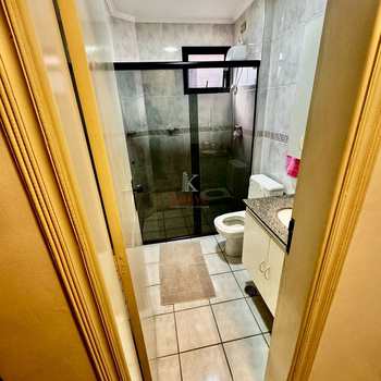 Apartamento em Praia Grande, bairro Guilhermina