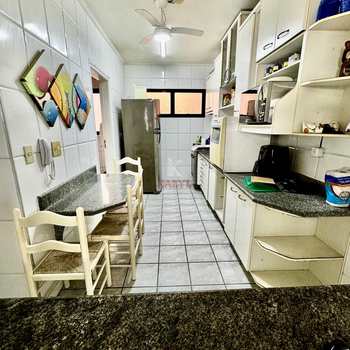 Apartamento em Praia Grande, bairro Guilhermina