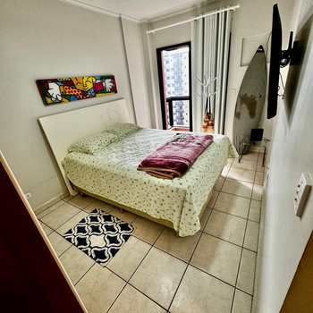 Apartamento em Praia Grande, bairro Guilhermina