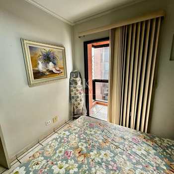 Apartamento em Praia Grande, bairro Guilhermina